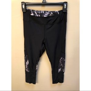 Black Cropped Workout Leggings